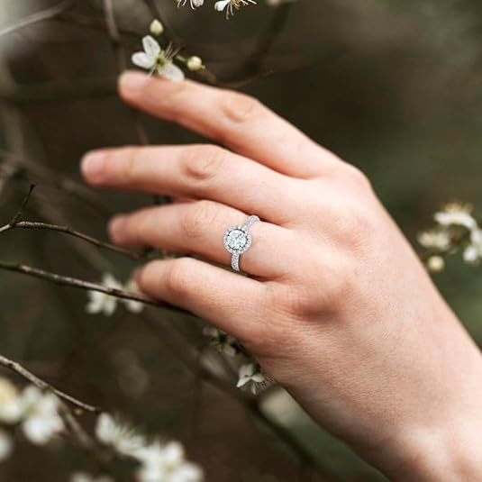 Round Diamonds Platinum Halo Setting Ring. H-I, VS1-VS2 (1.20 Ct. Tw)